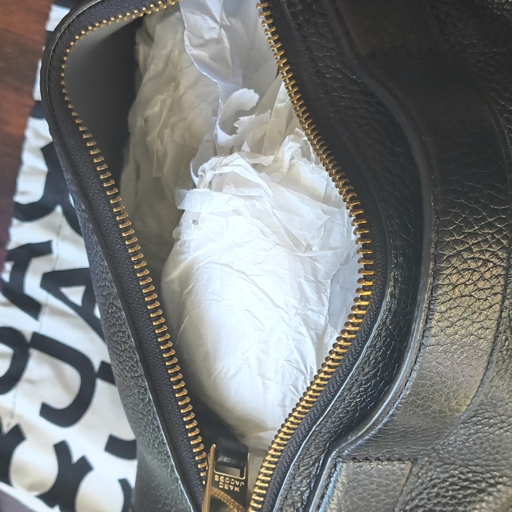 Marc Jacobs Black Crossbody Duffle Bag - Picture 4 of 5